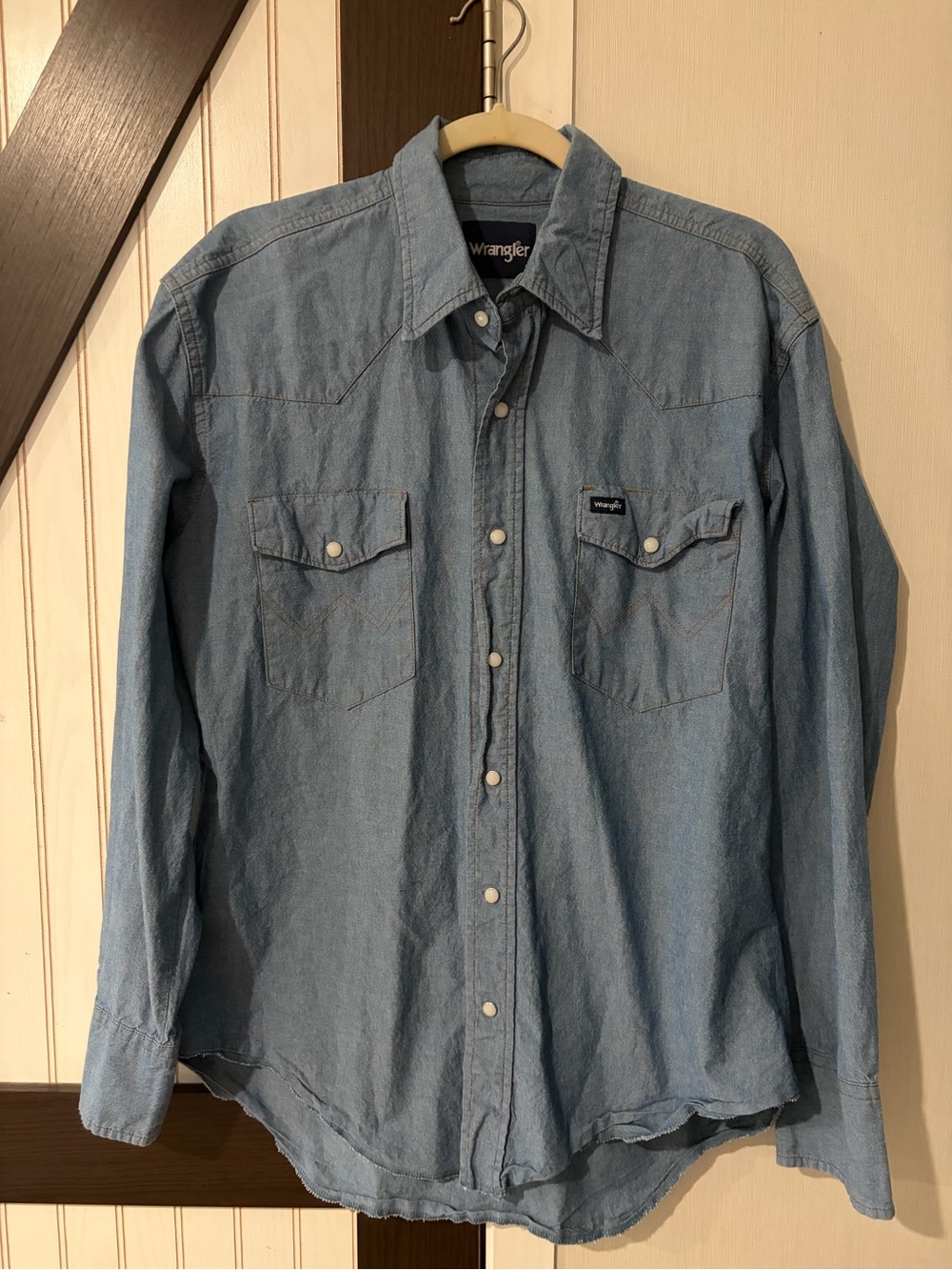 Vintage Wrangler Denim Shirt Mens L Pearl Snap Blue USA Made Cowboy Western